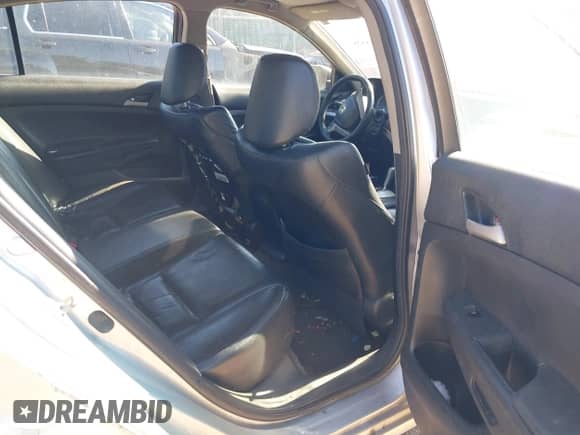 2011 Honda Accord SE с VIN 1HGCP2F65BA115756, выставлен на аукционе IAAI как лот 43153325 с пробегом 210 225 миль миль и . История ставок и продаж доступна на DreamBid. Изображение 8.