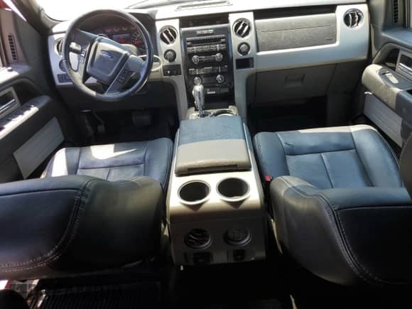 2012 Ford F-150 FX4 with VIN 1FTFW1ET7CFC91874, listed as a Copart auction lot 68002945 with 216,167 mi miles and Salvage title. Bid and sale history available at DreamBid. Image 8.