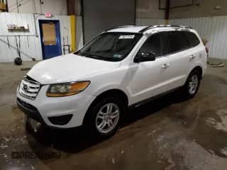 2010 Hyundai Santa Fe GLS с VIN 5NMSG3AB1AH336957, выставлен на аукционе Copart как лот 79677254 с пробегом 140 142 миль миль и Списание • Salvage title. История ставок и продаж доступна на DreamBid. Изображение 1.