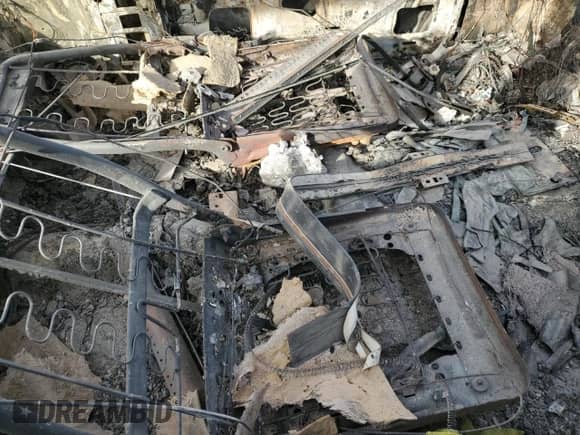 1988 Chevrolet Blazer с VIN 1GNCS18R1J8161967, выставлен на аукционе Copart как лот 63704515 с пробегом Не указан миль и На запчасти • Non repairable. История ставок и продаж доступна на DreamBid. Изображение 10.