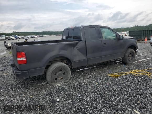 2004 Ford F-150 STX z VIN 1FTRX12W34NA99836, wystawiony jako Copart lot #70008545 z przebiegiem 249 720 mil mil oraz Szkoda całkowita • Salvage title. Historia ofert i sprzedaży dostępna na DreamBid. Obrazek 3.
