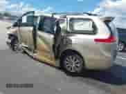 2014 Toyota Sienna XLE с VIN 5TDYK3DC5ES422546, выставлен на аукционе IAAI как лот 43227104 с пробегом 113 164 миль миль и . История ставок и продаж доступна на DreamBid. Изображение 3.