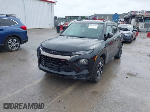 2022 Chevrolet TrailBlazer RS z VIN KL79MTSL5NB067531, wystawiony jako IAAI lot #42446608 z przebiegiem 27 182 mil mil oraz . Historia ofert i sprzedaży dostępna na DreamBid. Obrazek 18.