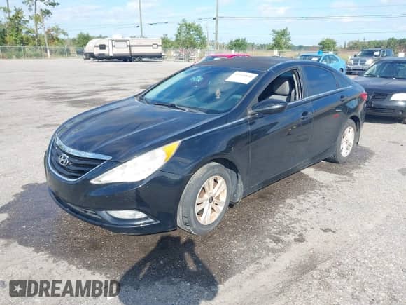 2013 Hyundai Sonata GLS with VIN 5NPEB4AC6DH735560, listed as a IAAI auction lot 43360840 with 111,509 mi miles and . Bid and sale history available at DreamBid. Image 2.