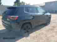 2018 Jeep Compass Latitude с VIN 3C4NJDBB0JT395357, выставлен на аукционе IAAI как лот 42724367 с пробегом 76 825 миль миль и . История ставок и продаж доступна на DreamBid. Изображение 4.