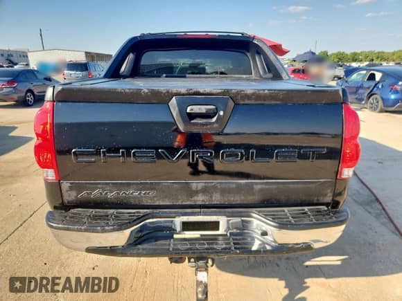 2005 Chevrolet Avalanche Z66 with VIN 3GNEC12Z65G120507, listed as a Copart auction lot 84012295 with 202,285 mi miles and Clean title. Bid and sale history available at DreamBid. Image 6.