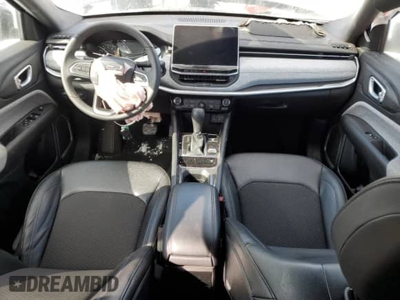 2024 Jeep Compass Latitude with VIN 3C4NJDBN0RT106564, listed as a Copart auction lot 45682735 with 9,775 mi miles and Salvage title. Bid and sale history available at DreamBid. Image 8.