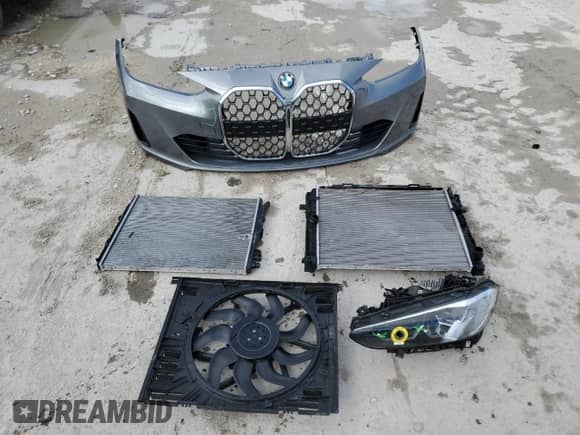 2024 BMW 4 Series 430i с VIN WBA63AV00RFR54092, выставлен на аукционе Copart как лот 79713614 с пробегом 30 260 миль миль и Чистый • Clean title. История ставок и продаж доступна на DreamBid. Изображение 12.