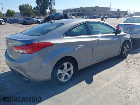 2013 Hyundai Elantra GS with VIN KMHDH6AE4DU014310, listed as a IAAI auction lot 43387771 with 221,732 mi miles and . Bid and sale history available at DreamBid. Image 4.