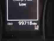 2020 Toyota Camry SE z VIN 4T1G11AK7LU943920, wystawiony jako IAAI lot #43352053 z przebiegiem 99 718 mil mil oraz . Historia ofert i sprzedaży dostępna na DreamBid. Obrazek 16.