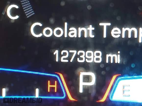2015 Chrysler 300 S с VIN 2C3CCAGGXFH876340, выставлен на аукционе IAAI как лот 41040559 с пробегом 127 398 миль миль и . История ставок и продаж доступна на DreamBid. Изображение 15.
