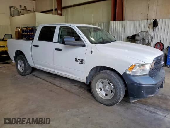 2022 Ram 1500 Tradesman z VIN 1C6RR7KG5NS156196, wystawiony jako Copart lot #81018835 z przebiegiem 90 820 mil mil oraz Szkoda całkowita • Salvage title. Historia ofert i sprzedaży dostępna na DreamBid. Obrazek 4.