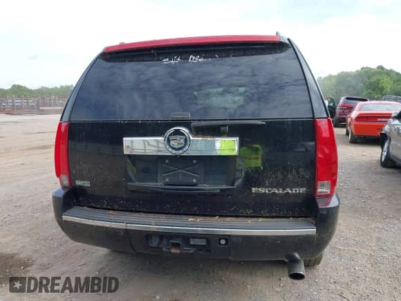 2011 Cadillac Escalade Luxury with VIN 1GYS4BEF9BR189357, listed as a IAAI auction lot 42491668 with 227,569 mi miles and . Bid and sale history available at DreamBid. Image 16.