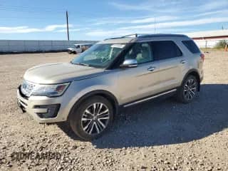 2017 Ford Explorer Platinum с VIN 1FM5K8HTXHGD12421, выставлен на аукционе Copart как лот 84749485 с пробегом 115 472 миль миль и Списание • Salvage title. История ставок и продаж доступна на DreamBid. Изображение 1.