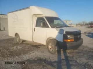 2003 Chevrolet Express Commercial C6Y SRW z VIN 1GBHG31U031140764, wystawiony jako Copart lot #42504335 z przebiegiem 220 842 mil mil oraz Czysty tytuł • Clean title. Historia ofert i sprzedaży dostępna na DreamBid. Obrazek 4.