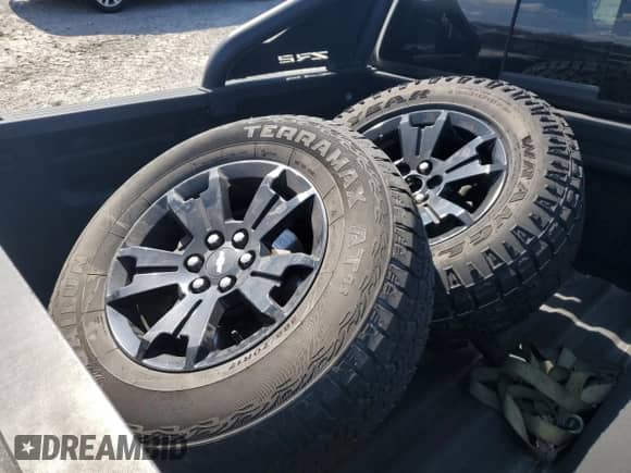2018 Chevrolet Colorado 4WD ZR2 with VIN 1GCPTEE13J1201438, listed as a Copart auction lot 50608135 with 141,940 mi miles and Salvage title. Bid and sale history available at DreamBid. Image 14.