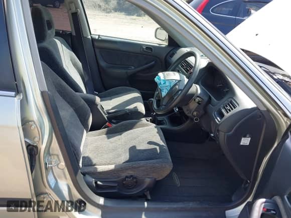 1997 Honda Accord z VIN MB410071000000000, wystawiony jako IAAI lot #42500040 z przebiegiem 100 085 mil mil oraz . Historia ofert i sprzedaży dostępna na DreamBid. Obrazek 5.