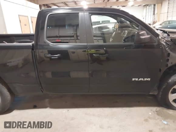 2022 Ram 1500 Big Horn with VIN 1C6RRFBG6NN468729, listed as a IAAI auction lot 41397769 with 52,553 mi miles and . Bid and sale history available at DreamBid. Image 13.