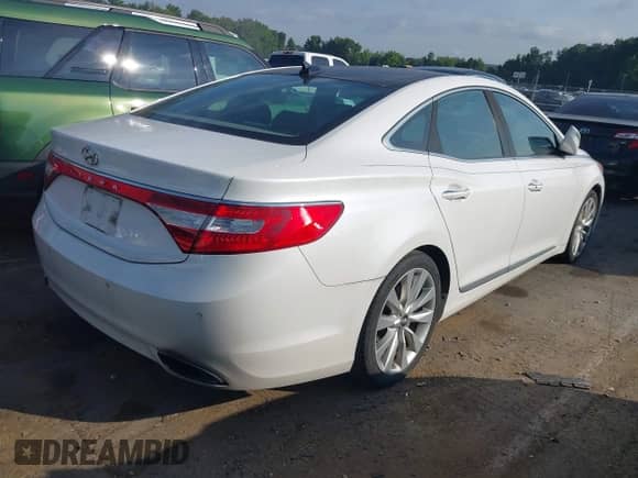 2013 Hyundai Azera с VIN KMHFH4JG1DA327914, выставлен на аукционе IAAI как лот 42877917 с пробегом 221 860 миль миль и . История ставок и продаж доступна на DreamBid. Изображение 4.