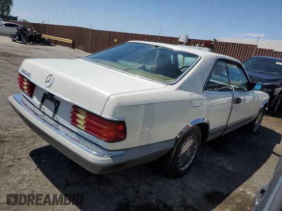1984 Mercedes-Benz 500 с VIN WDBCA44A1EA029351, выставлен на аукционе Copart как лот 59357115 с пробегом 155 975 миль миль и Чистый • Clean title. История ставок и продаж доступна на DreamBid. Изображение 3.