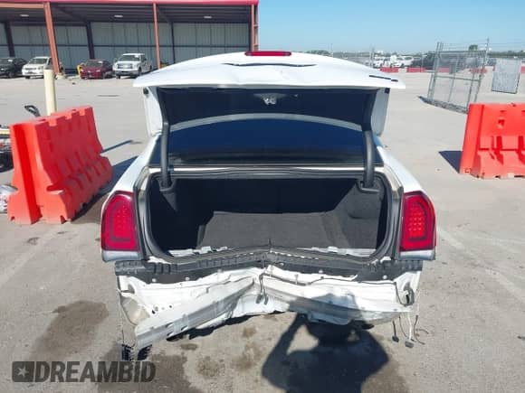 2021 Chrysler 300 S with VIN 2C3CCABG0MH532777, listed as a IAAI auction lot 43068512 with 95,906 mi miles and . Bid and sale history available at DreamBid. Image 17.