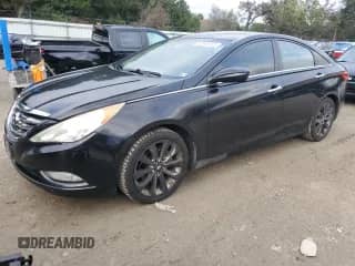 2011 Hyundai Sonata SE z VIN 5NPEC4AC6BH283197, wystawiony jako Copart lot #82345705 z przebiegiem 160 137 mil mil oraz Szkoda całkowita • Salvage title. Historia ofert i sprzedaży dostępna na DreamBid. Obrazek 1.