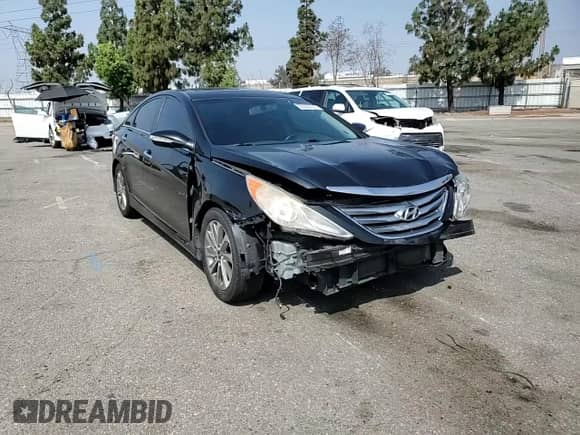 2014 Hyundai Sonata Limited с VIN 5NPEC4AC7EH826240, выставлен на аукционе Copart как лот 60303725 с пробегом 242 883 миль миль и Списание • Salvage title. История ставок и продаж доступна на DreamBid. Изображение 13.