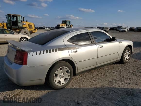 2007 Dodge Charger с VIN 2B3KA43G07H837277, выставлен на аукционе Copart как лот 75477743 с пробегом 248 624 миль миль и Списание • Salvage title. История ставок и продаж доступна на DreamBid. Изображение 3.