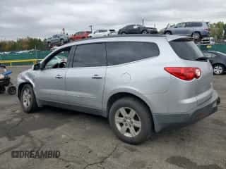 2010 Chevrolet Traverse 2LT z VIN 1GNLVGED5AS118061, wystawiony jako Copart lot #84793445 z przebiegiem 209 224 mil mil oraz Szkoda całkowita • Salvage title. Historia ofert i sprzedaży dostępna na DreamBid. Obrazek 2.