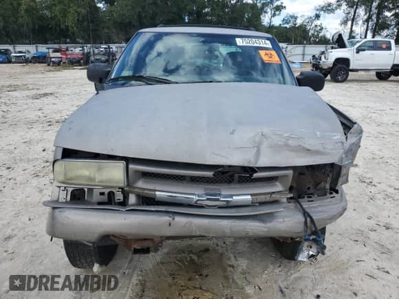 2004 Chevrolet Blazer LS with VIN 1GNCS18XX4K112546, listed as a Copart auction lot 75204314 with Not provided miles and Salvage title. Bid and sale history available at DreamBid. Image 5.