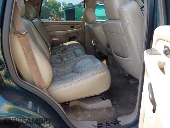 2003 Chevrolet Tahoe LT z VIN 1GNEK13Z83J291613, wystawiony jako IAAI lot #42666566 z przebiegiem Nie podano mil oraz . Historia ofert i sprzedaży dostępna na DreamBid. Obrazek 8.