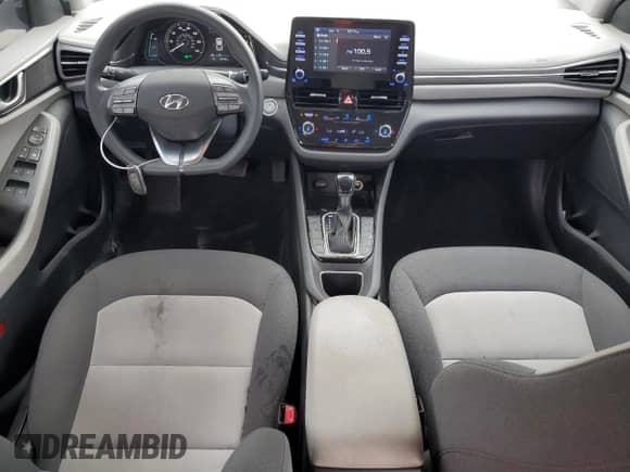 2020 Hyundai Ioniq Blue с VIN KMHC65LC4LU215369, выставлен на аукционе Copart как лот 57361374 с пробегом 149 598 миль миль и Списание • Salvage title. История ставок и продаж доступна на DreamBid. Изображение 8.