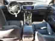 2017 Honda Accord EX-L z VIN JHMCR6F58HC000720, wystawiony jako Copart lot #85833665 z przebiegiem 94 765 mil mil oraz Szkoda całkowita • Salvage title. Historia ofert i sprzedaży dostępna na DreamBid. Obrazek 8.