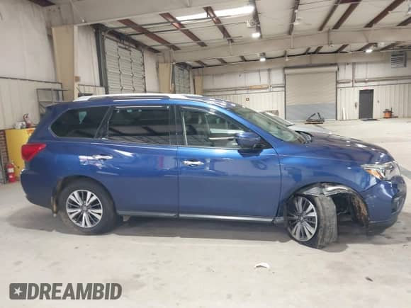 2018 Nissan Pathfinder SV with VIN 5N1DR2MNXJC603641, listed as a IAAI auction lot 42385450 with 140,778 mi miles and . Bid and sale history available at DreamBid. Image 13.