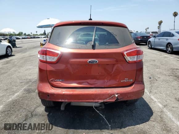 2018 Ford C-Max SE с VIN 1FADP5AUXJL103220, выставлен на аукционе Copart как лот 65295285 с пробегом 124 346 миль миль и Списание • Salvage title. История ставок и продаж доступна на DreamBid. Изображение 6.