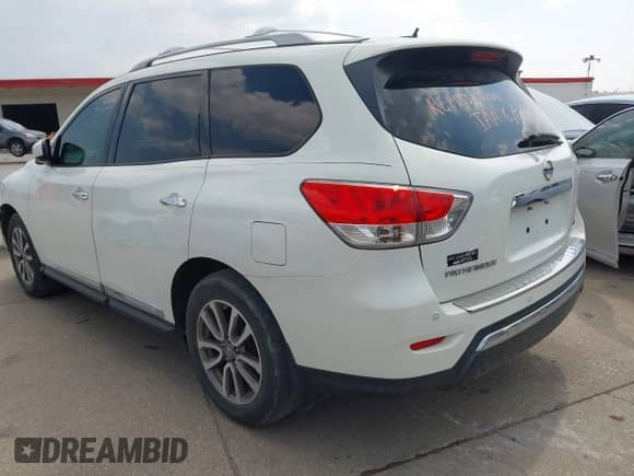 2014 Nissan Pathfinder S z VIN 5N1AR2MN5EC708015, wystawiony jako IAAI lot #43071734 z przebiegiem 153 517 mil mil oraz . Historia ofert i sprzedaży dostępna na DreamBid. Obrazek 3.