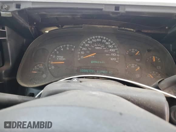 2003 Chevrolet Silverado 1500HD LS z VIN 1GCGC13U33F194292, wystawiony jako Copart lot #57865835 z przebiegiem 237 989 mil mil oraz Szkoda całkowita • Salvage title. Historia ofert i sprzedaży dostępna na DreamBid. Obrazek 9.