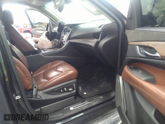 2018 Cadillac Escalade Luxury with VIN 1GYS3BKJ7JR204609, listed as a IAAI auction lot 40951011 with 79,335 mi miles and . Bid and sale history available at DreamBid. Image 5.