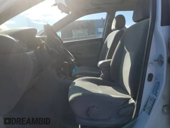 2004 Toyota Corolla CE с VIN 2T1BR32E34C258498, выставлен на аукционе Copart как лот 79432754 с пробегом 78 181 миль миль и Списание • Salvage title. История ставок и продаж доступна на DreamBid. Изображение 7.