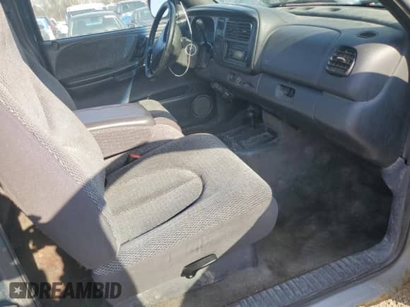 1997 Dodge Dakota with VIN 1B7GG23Y6VS264634, listed as a Copart auction lot 50611355 with 221,823 mi miles and Salvage title. Bid and sale history available at DreamBid. Image 8.