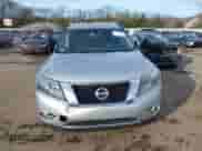 2015 Nissan Pathfinder S with VIN 5N1AR2MM9FC662522, listed as a IAAI auction lot 41431026 with 229,271 mi miles and . Bid and sale history available at DreamBid. Image 13.