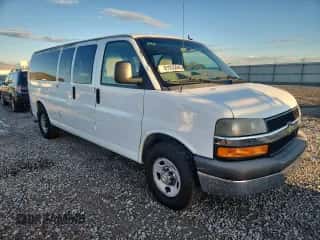 2013 Chevrolet Express Passenger LT z VIN 1GAZG1FAXD1109101, wystawiony jako Copart lot #81935045 z przebiegiem 214 324 mil mil oraz Szkoda całkowita • Salvage title. Historia ofert i sprzedaży dostępna na DreamBid. Obrazek 4.