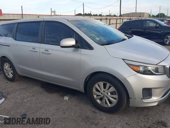 2016 Kia Sedona L с VIN KNDMA5C19G6206456, выставлен на аукционе IAAI как лот 42684570 с пробегом 69 471 миль миль и . История ставок и продаж доступна на DreamBid. Изображение 1.