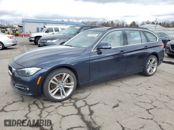 2016 BMW 3 Series 328i xDrive z VIN WBA8G5C55GK753148, wystawiony jako Copart lot #49944804 z przebiegiem 27 574 mil mil oraz . Historia ofert i sprzedaży dostępna na DreamBid. Obrazek 1.