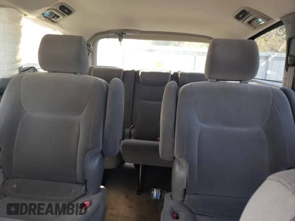 2005 Toyota Sienna LE with VIN 5TDBA23C15S039045, listed as a Copart auction lot 81860655 with 230,281 mi miles and Salvage title. Bid and sale history available at DreamBid. Image 10.