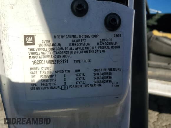 2005 Chevrolet Silverado 1500 z VIN 1GCEC14V85Z152121, wystawiony jako Copart lot #49005945 z przebiegiem 323 251 mil mil oraz Szkoda całkowita • Salvage title. Historia ofert i sprzedaży dostępna na DreamBid. Obrazek 12.