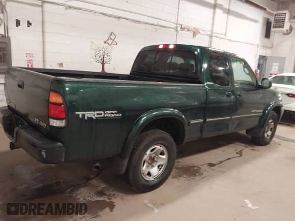 2001 Toyota Tundra Limited z VIN 5TBBT48171S187006, wystawiony jako IAAI lot #43507947 z przebiegiem 141 331 mil mil oraz . Historia ofert i sprzedaży dostępna na DreamBid. Obrazek 4.
