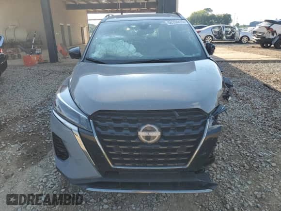 2024 Nissan Kicks SR with VIN 3N1CP5DV8RL499127, listed as a Copart auction lot 68334415 with 52,111 mi miles and Salvage title. Bid and sale history available at DreamBid. Image 5.