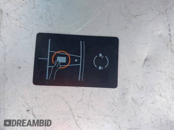 2024 Tesla Model Y с VIN 7SAYGDEDXRF050391, выставлен на аукционе IAAI как лот 43327993 с пробегом 60 206 миль миль и . История ставок и продаж доступна на DreamBid. Изображение 11.