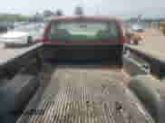 1999 Chevrolet Silverado 1500 с VIN 1GCEC14T4XE178742, выставлен на аукционе Copart как лот 53793515 с пробегом 258 403 миль миль и Списание • Salvage title. История ставок и продаж доступна на DreamBid. Изображение 10.
